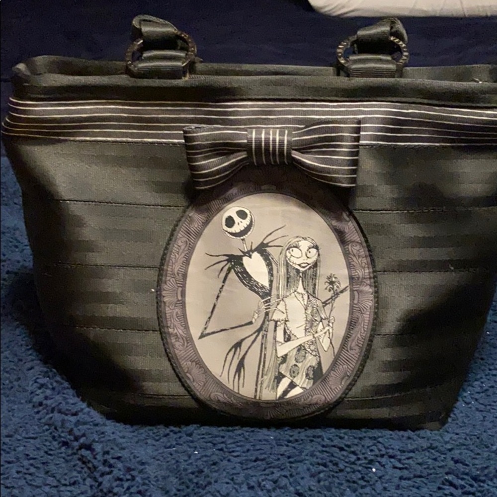 Harvey’s x Disney bag